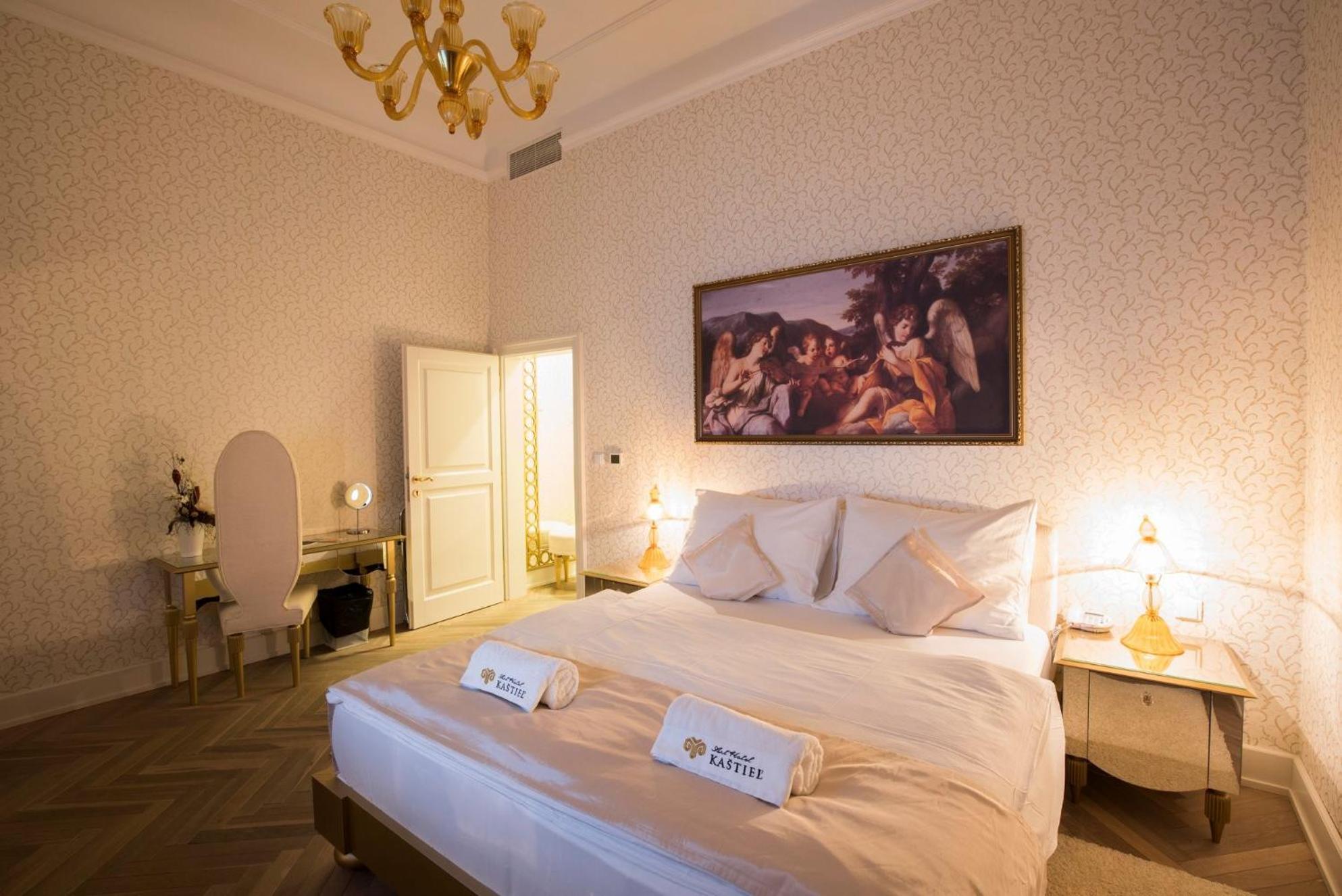 Art Hotel Kastiel Tomášov Dış mekan fotoğraf