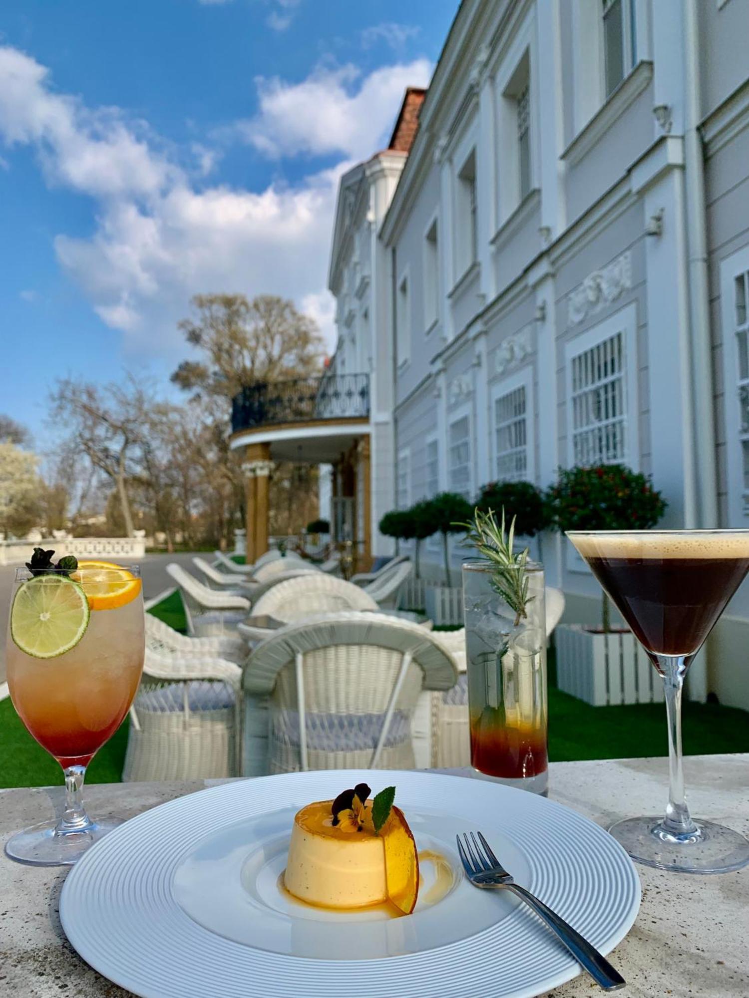 Art Hotel Kastiel Tomášov Dış mekan fotoğraf