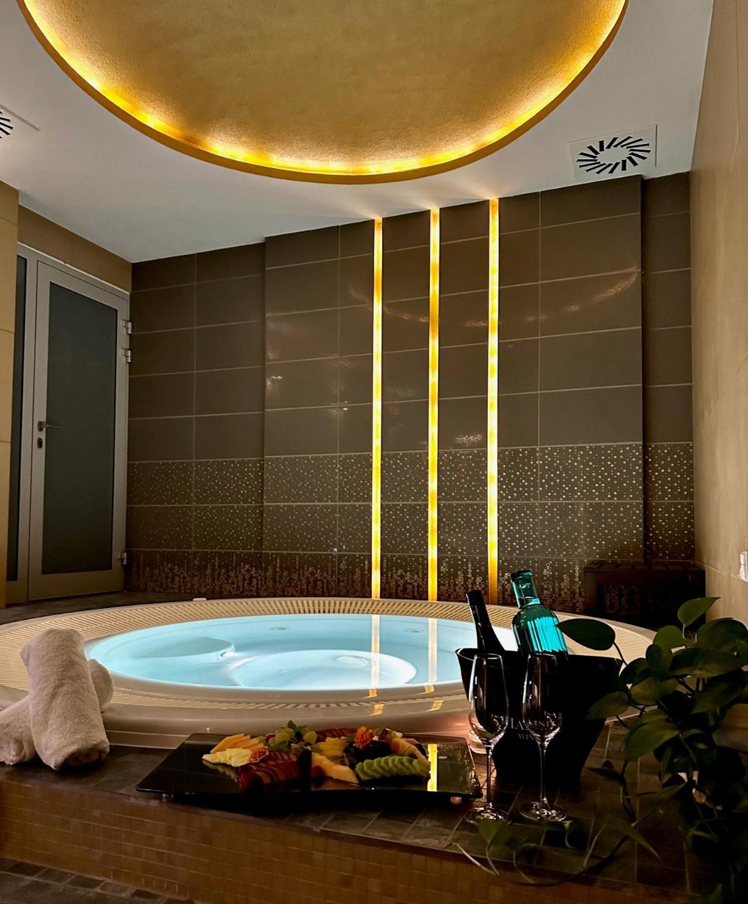 Art Hotel Kastiel Tomášov Dış mekan fotoğraf