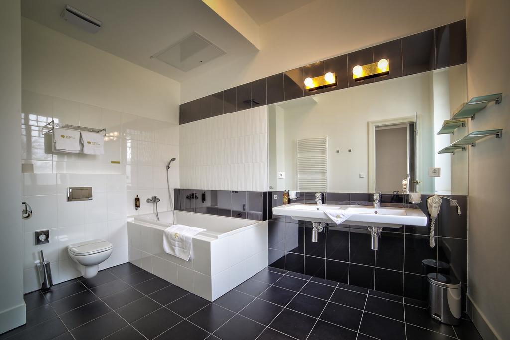 Art Hotel Kastiel Tomášov Oda fotoğraf